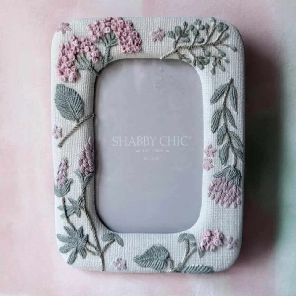 Chic Floral Embroidered ceramic Frame - Cream and Green